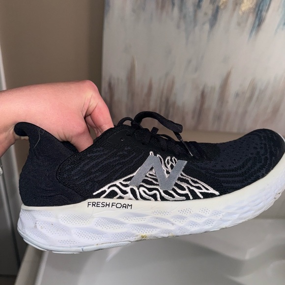 New Balance 1080v10 - Picture 2 of 4